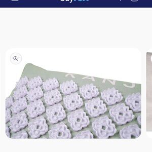 Green Acupressure Mat with White Spikes